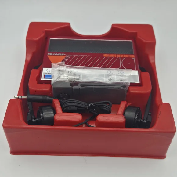 Sharp JC-1G (R) Cassette Player - Picture 2 of 10